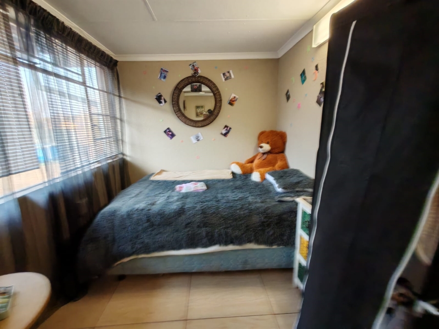 3 Bedroom Property for Sale in Vaalpark Free State